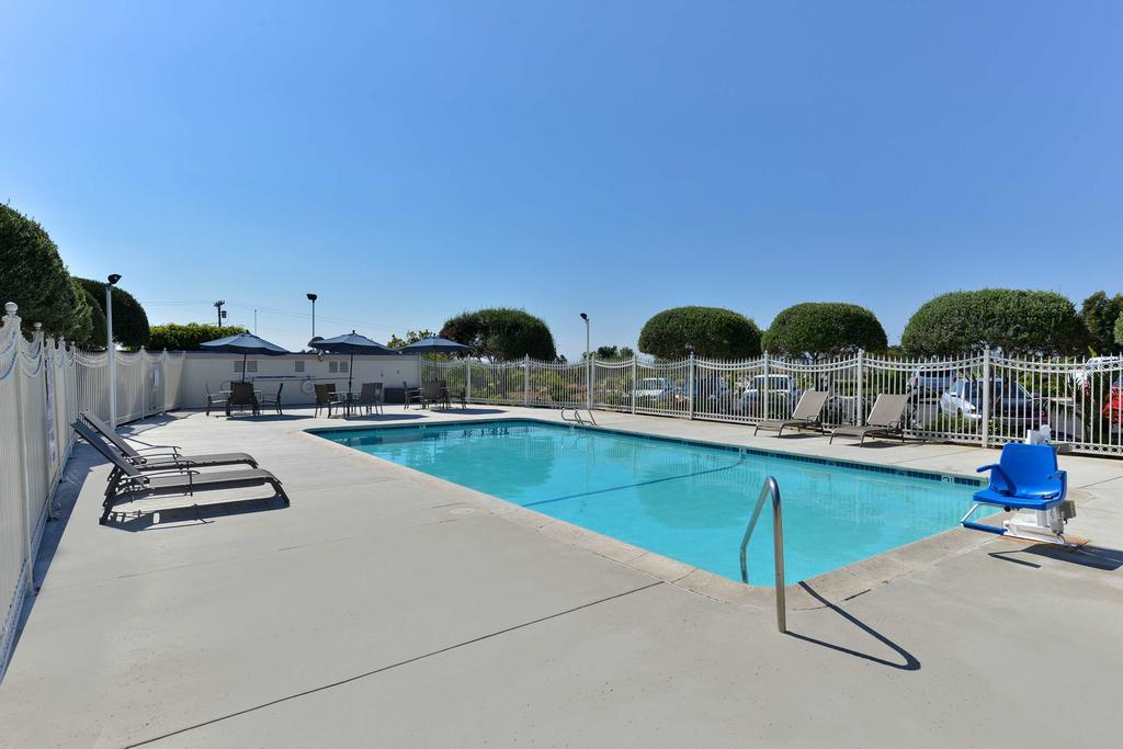 Motel 6-Vista, Ca Bagian luar foto