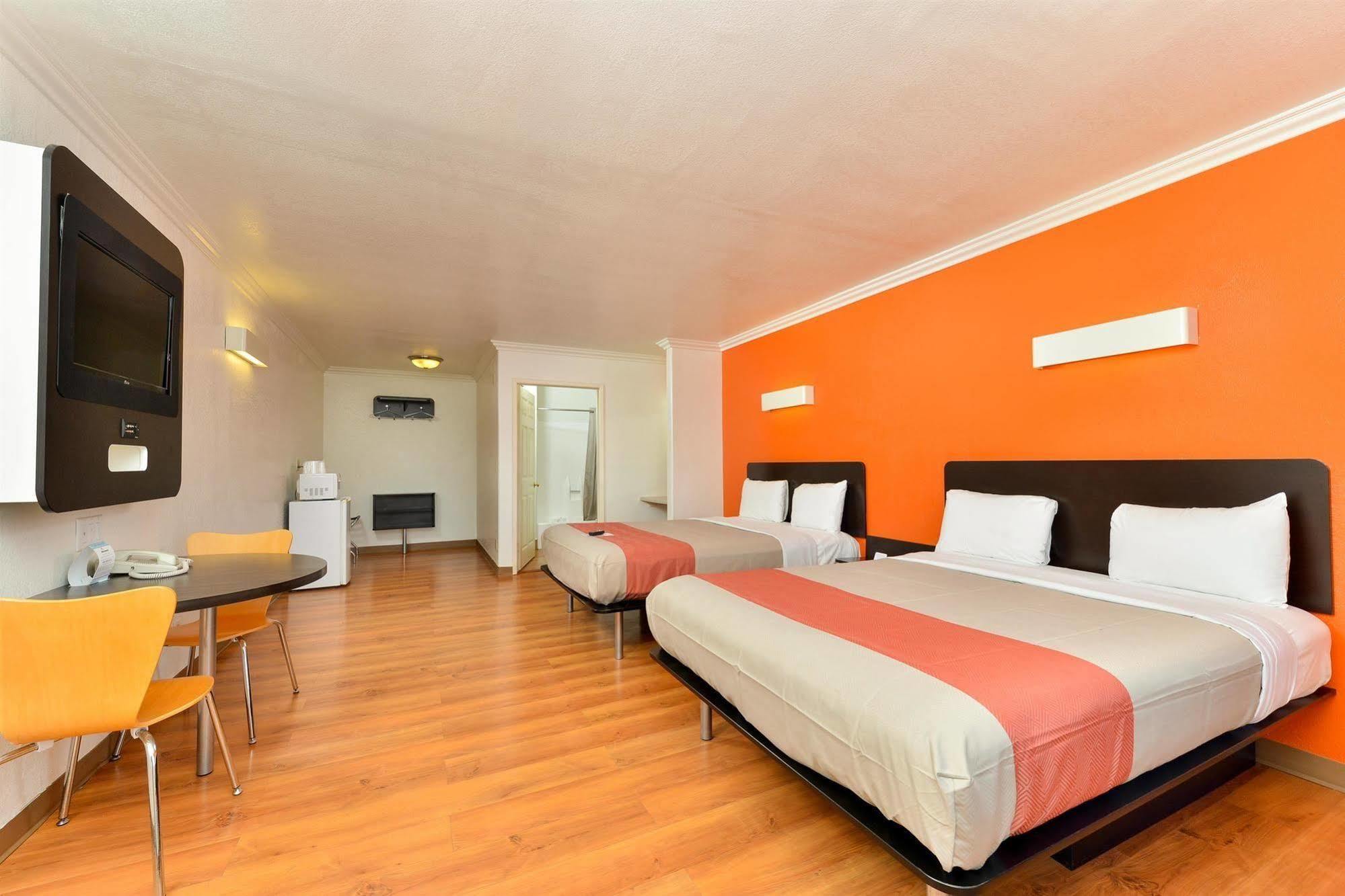 Motel 6-Vista, Ca Bagian luar foto