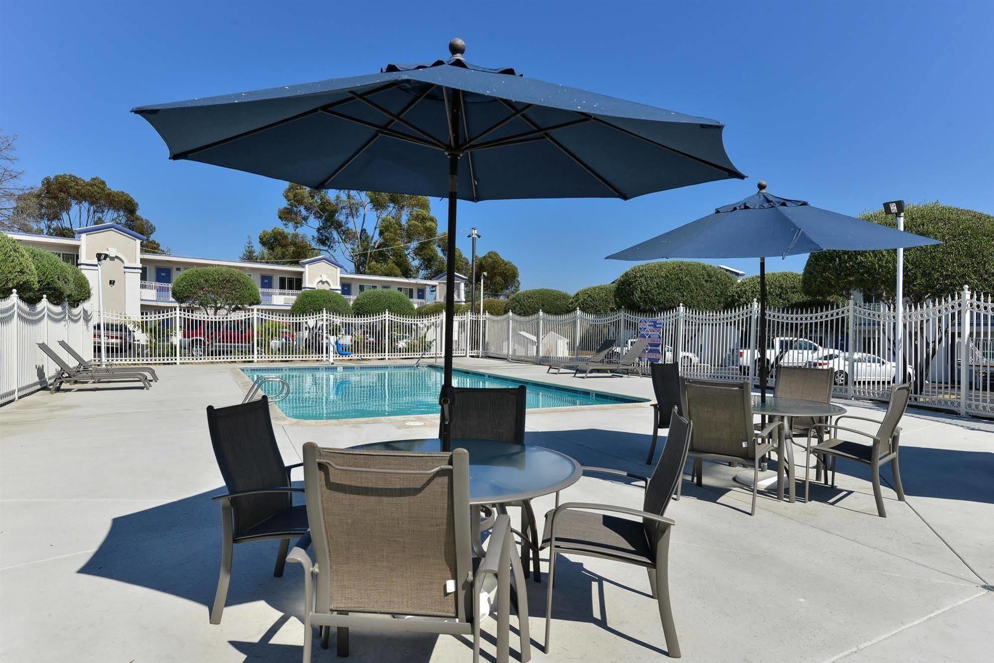 Motel 6-Vista, Ca Bagian luar foto